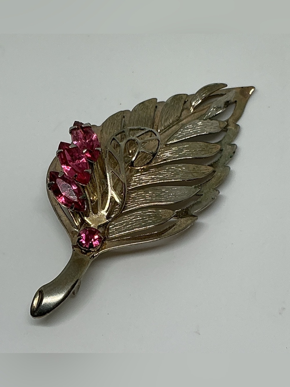 Vintage Silver-Tone Textured Leaf Brooch with Pink Marquise Rhinestones